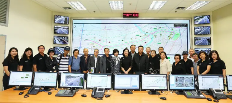 บริษัท ทางด่วนและรถไฟฟ้ากรุงเทพ จำกัด (มห...