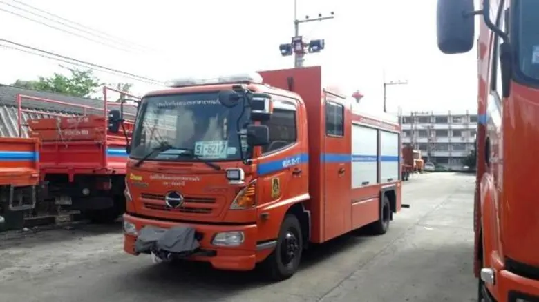 ปภ. โดย ศูนย์ ปภ.เขต 1 ปทุมธานี ร่วมแก้ไขปัญหาน้ำท่วมขัง จังหวัดพระนครศรีอยุธยา