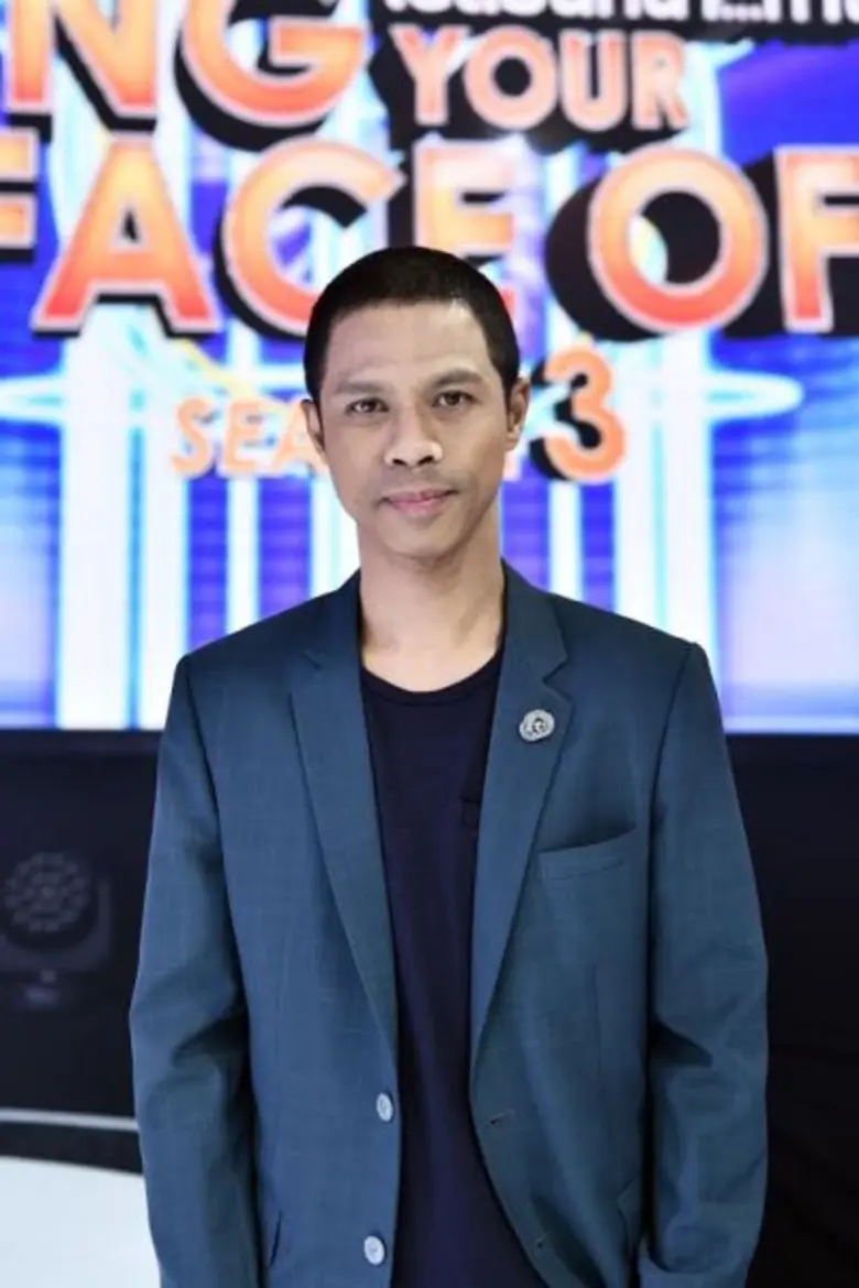 “หนึ่ง – จักรวาร” ลุยทำเพลงสร้างเซอร์ไพรส์ ให้รายการ “เปลี่ยนหน้า...ท้าโชว์ฯ ซีซั่น 3”