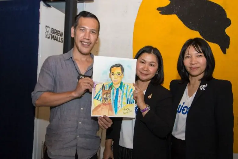 งานวาดเขียนเรียนสี ”คำพ่อสอน” เพื่อโรงเรียนของพระราชาครั้งแรกที่ชวนคนไทยใช้หัวใจ วาดรูป ตามรอยพระราชดำริสืบสานพระราชดำรัสผ่านงานศิลปะแบบง่ายที่ทุกคนก็ทำได้