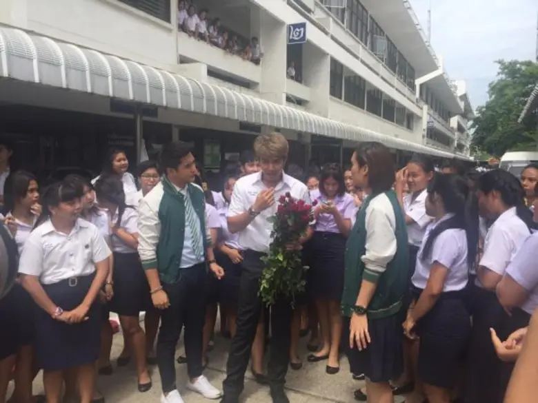 ทีวีไกด์: รายการ “รถโรงเรียน High School Reunion” “อาร์ต” ย้อนวีรกรรมเสี่ยงตาย “นักเรียนนักบิด” ใน “รถโรงเรียน High School Reunion” 18 มิ.ย.นี้