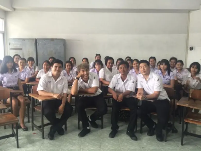 ทีวีไกด์: รายการ “รถโรงเรียน High School Reunion” “อาร์ต” ย้อนวีรกรรมเสี่ยงตาย “นักเรียนนักบิด” ใน “รถโรงเรียน High School Reunion” 18 มิ.ย.นี้