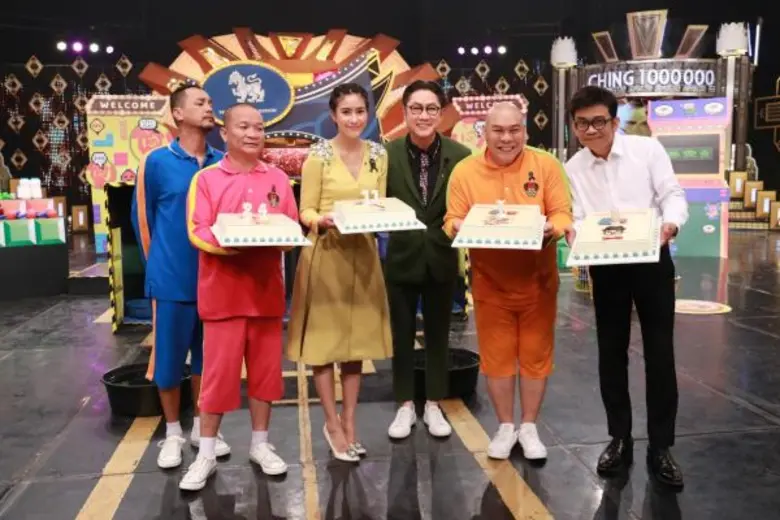 เซอร์ไพรส์วัดเกิดด้วยเค้กวันเกิดแบบรวดเดี...