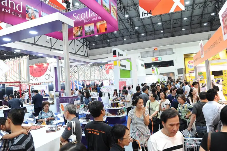 พาณิชย์ เผยงาน “ไทยเฟ็กซ์ 2017” ทุบสถิติ เงินสะพัดกว่า 10,386 ล้านบาท ผู้เข้าชมงานกว่า 1.5 แสนคน หนุนผู้ผลิตอุตสาหกรรมอาหารไทยสร้างมูลค่าสินค้าด้วยนวัตกรรม