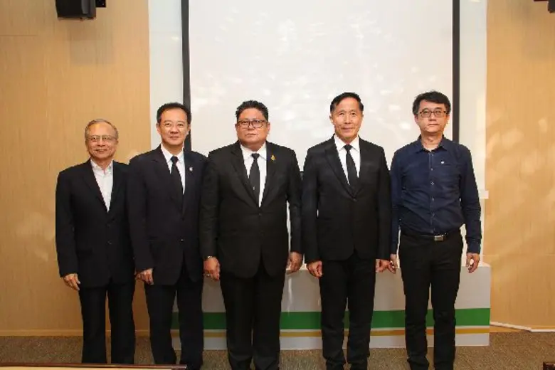 กยท. เชิญ ผู้ประกอบกิจการยางรายใหญ่ของประเทศ เจาะปัญหาราคาร่วงผิดปกติ เตรียมเดินหน้ามาตรการเร่งด่วน สร้างเสถียรภาพด้านราคา