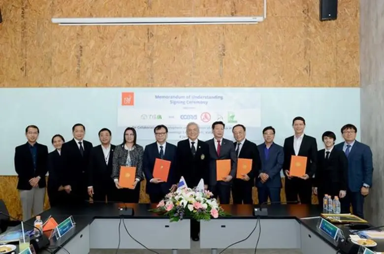 เมื่อวันที่ 6 มิถุนายน 2560 รศ.ดร.ศักรินท...