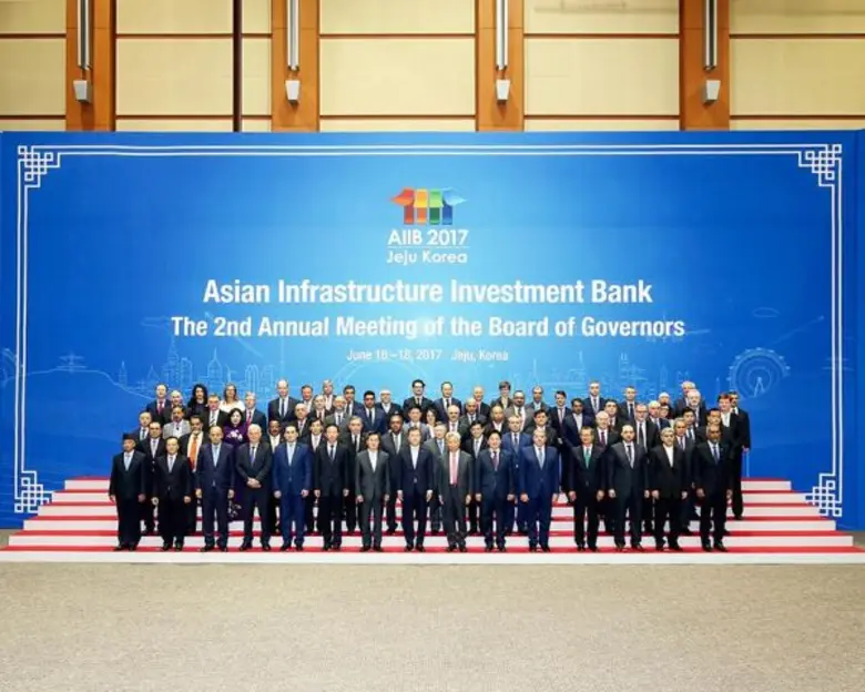 นายอภิศักดิ์ ตันติวรวงศ์ รัฐมนตรีว่าการกร...