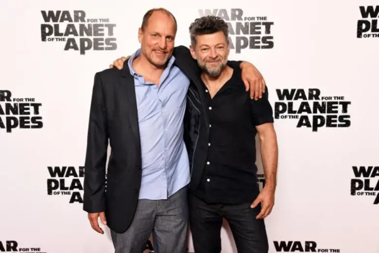 ทีมผู้กำกับและนักแสดงจาก War for the Planet of the Apes บุกลอนดอน!! เปิดฉายรอบพิเศษ แฟน ๆ ร่วมให้กำลังใจคับคั่ง