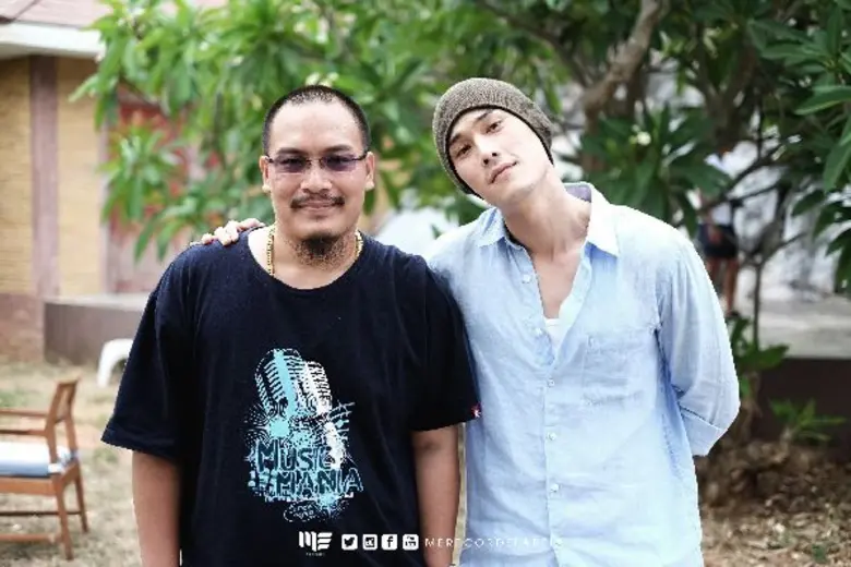 ระเบิดเสียงกรี๊ดเคล้าน้ำตากันกระหน่ำโลกโซเชียลเลยที...