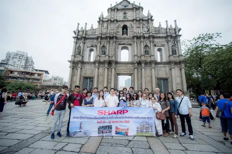 ภาพข่าว: ชาร์ปไทยพาผู้โชคดีไหว้พระเสริมดวงที่มาเก๊า