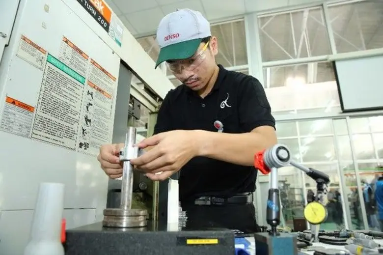 กรมพัฒนาฝีมือแรงงาน ผสานพลัง Chevron Enjoy Science ตั้ง “ศูนย์พัฒนาทักษะอาชีพด้านยานยนต์” ปั้น “ช่างเทคนิค 4.0”