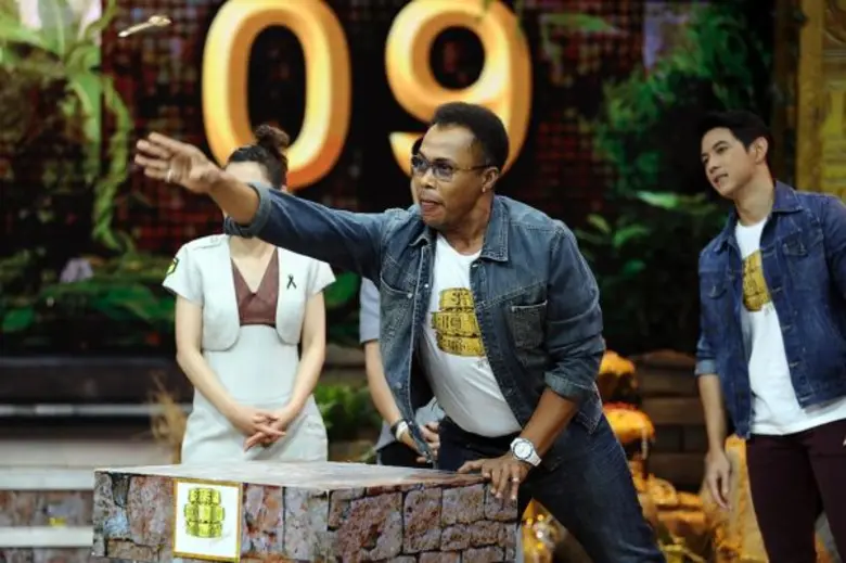 วันเสาร์ที่ 24 มิถุนายนนี้ "STEP RIGHT UP (สเต็ป ไร...