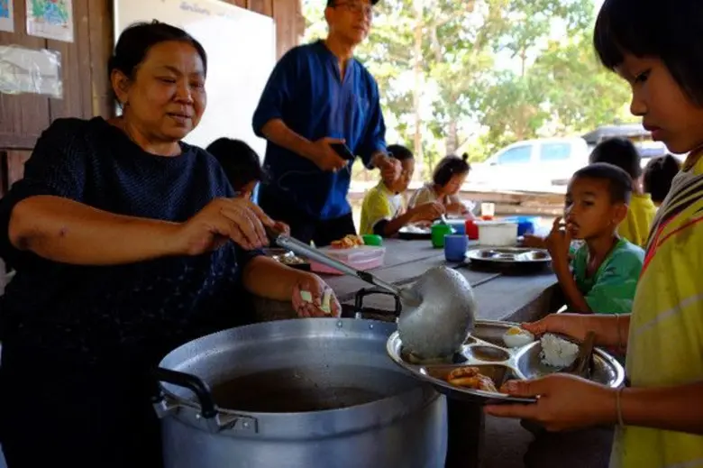 "ครูเป็นอาชีพที่ต้องฝึกคน ไม่ใช่แค่สอนควา...