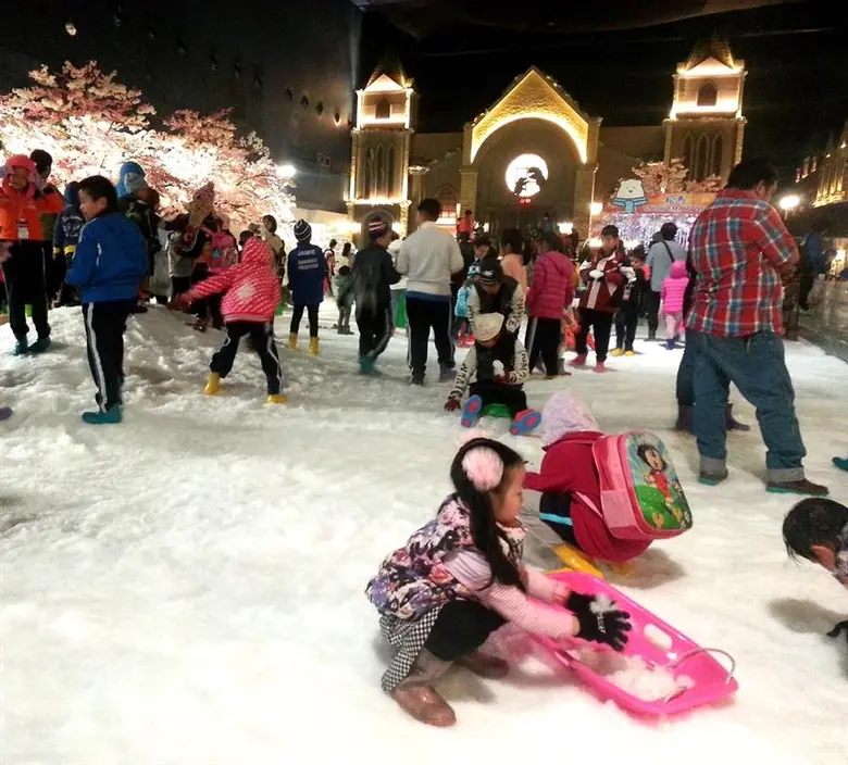 ลดจัดหนัก....ฟินทั้งครอบครัว เซฟค่าตั๋วไม่ต้องบินไปนอก!!!