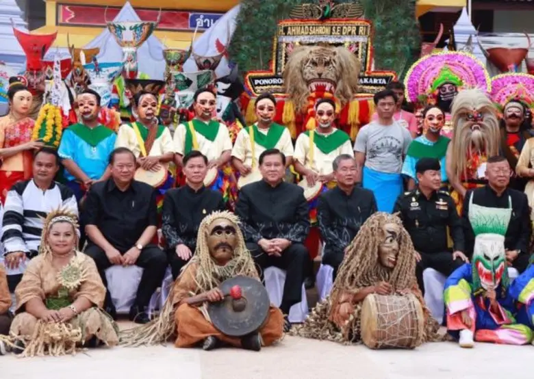 วันที่ 25 มิถุนายน 2560 เวลา 10.00 น. พลเ...