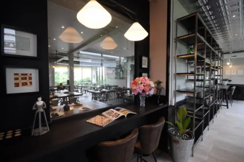 ซิมพลี วี ชวนฉลองรับปริญญา “อิ่มคุ้ม ฉลองเสื้อครุย” มอบส่วนลด 10% ตั้งแต่บัดนี้เป็นต้นไป