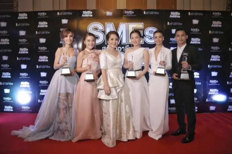 นิตยสาร SMEs สร้างอาชีพ จัดงาน "SMEs สร้างอาชีพ Awa...