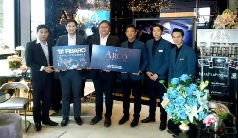 นายบุญเลิศ รตินธร (ที่ 3 จากซ้าย) ประธานเ...