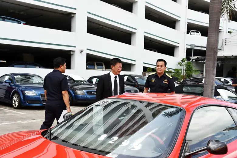 กรมศุลกากรจัดการประมูลรถยนต์และรถจักรยานยนต์ของกลางกว่า 300 คัน คาดนำรายได้เข้ารัฐมูลค่ากว่า 550 ล้านบาท