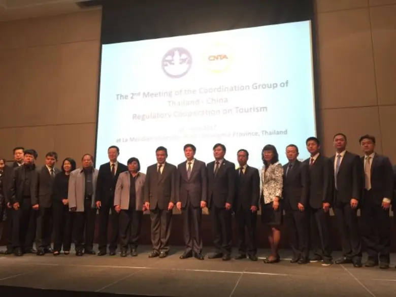 นายพงษ์ภาณุ เศวตรุนทร์ ปลัดกระทรวงการท่อง...