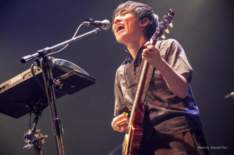 สุดคุ้มกับการรอคอย RADWIMPS จัดเต็มจัดหนักมันสุดเหวี่ยงคอนเสิร์ตเต็มรูปแบบ 2 ชั่วโมงเต็ม อ้อนภาษาไทย ”ขอบคุณทุกคนที่เสียสละมาเจอกัน...พวกเราจะจำคอนเสิร์ตครั้งนี้ครับ” กรี๊ดดดดด!!!