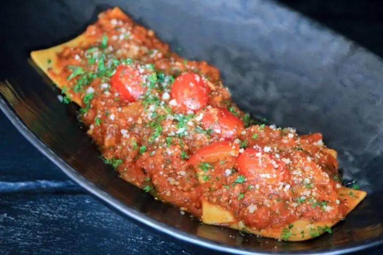 พาสต้า อาหารอิตาเลียนที่มีสเน่ห์ และเป็นท...