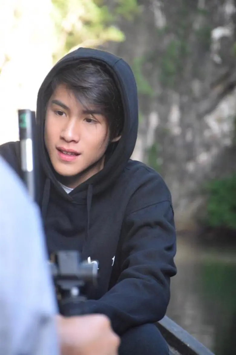 “คนละชั้น” วิวทะลุล้านในคืนเดียว! ติดคำฮิตแฮชแท็ก กระหึ่มทวิตเตอร์