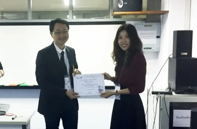 น.ส.พฤฒาภรณ์ เมาลานนท์ นิสิตภาควิศวกรรมไฟ...