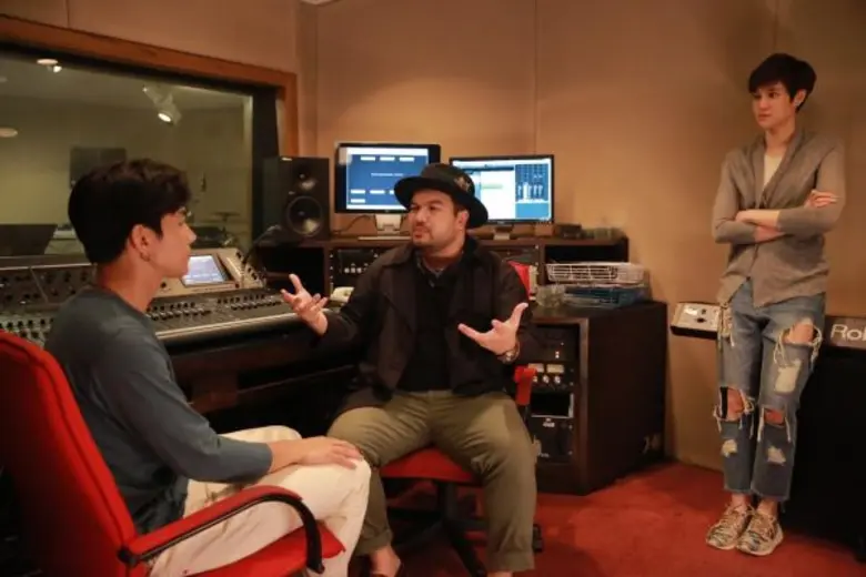 ตอน 11 ออกอากาศพุธที่ 5 กรกฎาคม 2560 เวลา...