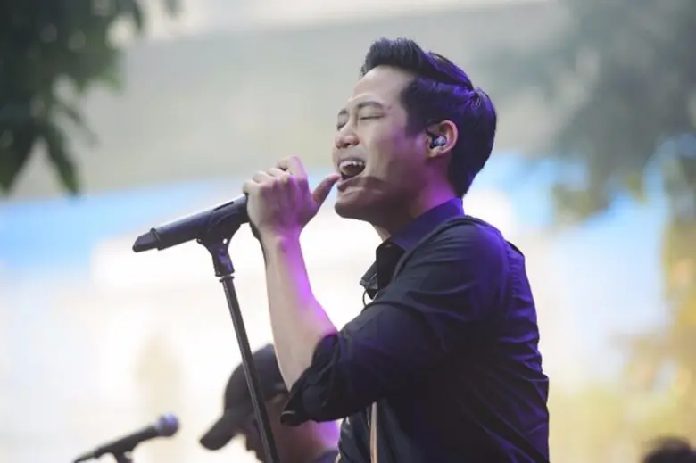 แฟนๆเตรียมฟินกันเลย!!กับนักร้องหนุ่มขวัญใ...