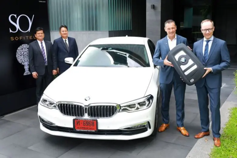 หลังจากประสบความสำเร็จจากการเปิดตัวในประเ...