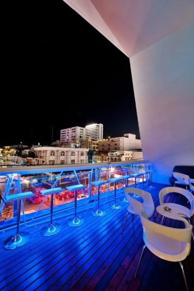 ดำดิ่งสู่โลกใต้ท้องทะเล...สัมผัสประสบการณ์ใหม่ - Hotel Baraquda Pattaya MGallery by Sofitel