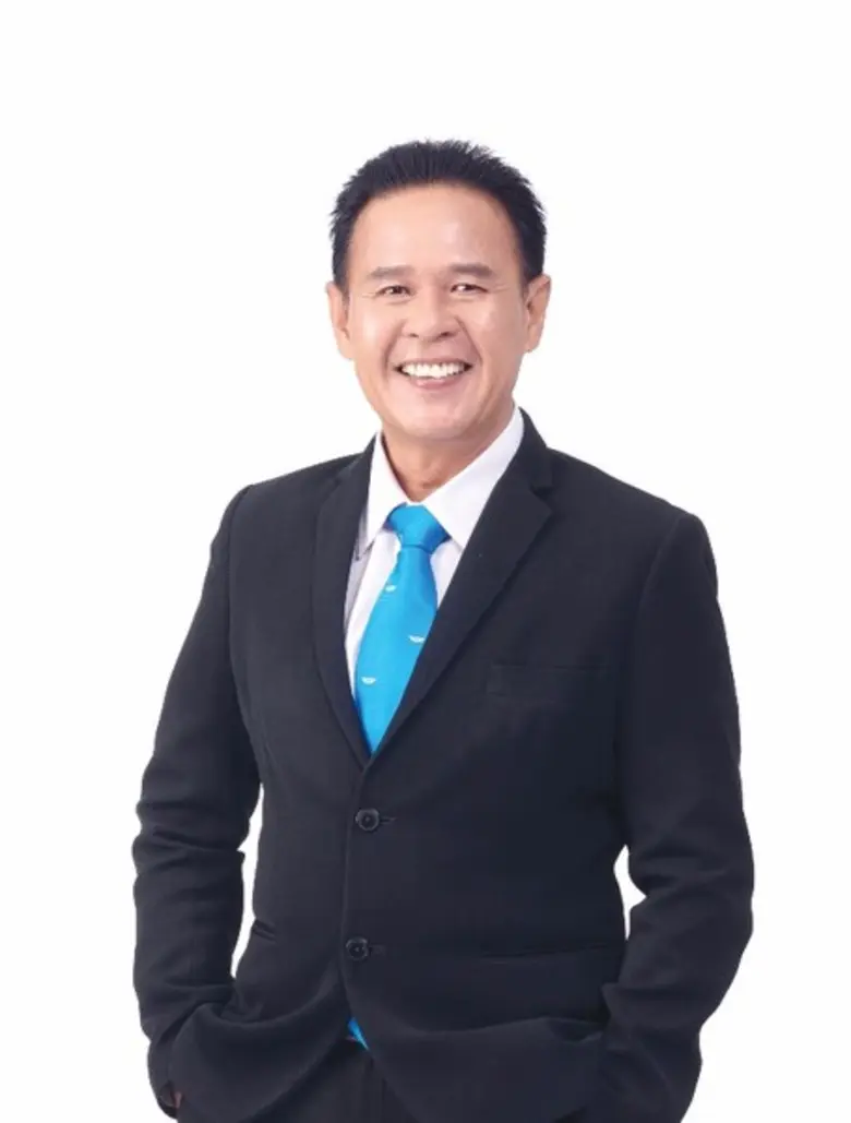 นายอนุรุต อุทัยรัตน์ รองกรรมการผู้จัดการใ...