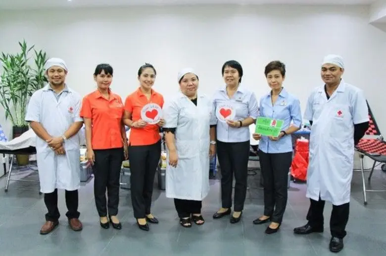 ตัวแทนโรงแรมอมารี ภูเก็ต นำโดย ทิพาพร คูณ...