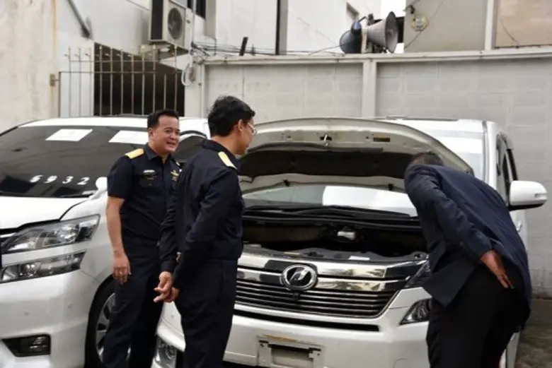 กรมศุลกากรส่งมอบรถยนต์ของกลางที่ถูกโจรกรรมคืนทางการมาเลเซีย