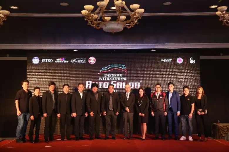 นายพิษณุศักดิ์ ทรงสัตย์ (คนที่ 3 จากซ้าย) ผู้จัดการ...