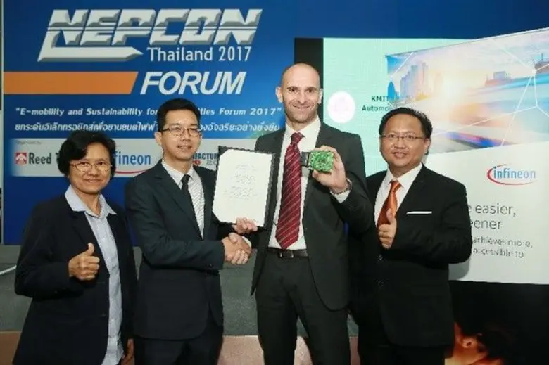 ภาพข่าว: อินฟิเนียน จับมือ วิศวะฯ ลาดกระบังจัดตั้งศูนย์ฝึกอบรมเชิงปฏิบัติการด้านอิเล็กทรอนิกส์สำหรับยานยนต์ แห่งแรกในอาเซียน