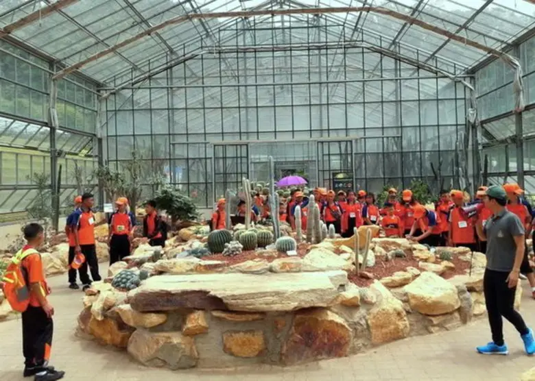 โรงเรียนบ้านห้วยไคร้ สพป.ชร ต.เวียง อ.เทิ...