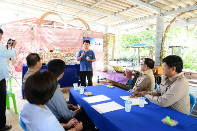 สำนักงานพลังงานจังหวัดสมุทรสงคราม ร่วมส่งเสริมชุมชนในอำเภออัมพวาและอำเภอบางคนที ใช้เทคโนโลยีพลังงานทดแทนสร้างมูลค่าเพิ่มผลิตภัณฑ์