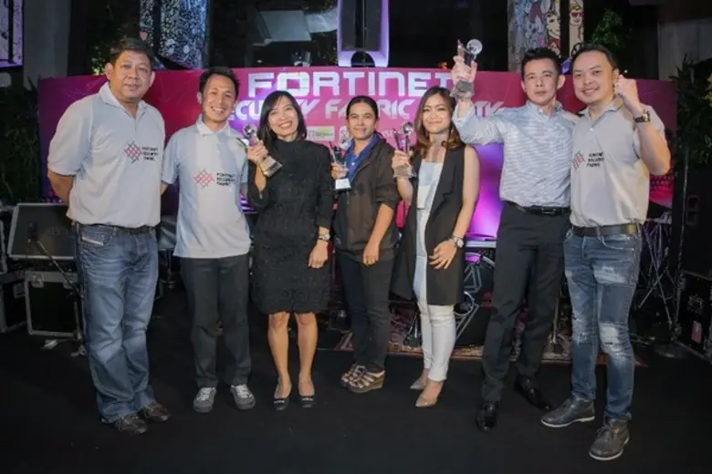 นายพีระพงศ์ จงวิบูลย์ รองประธาน แห่งภูมิภ...