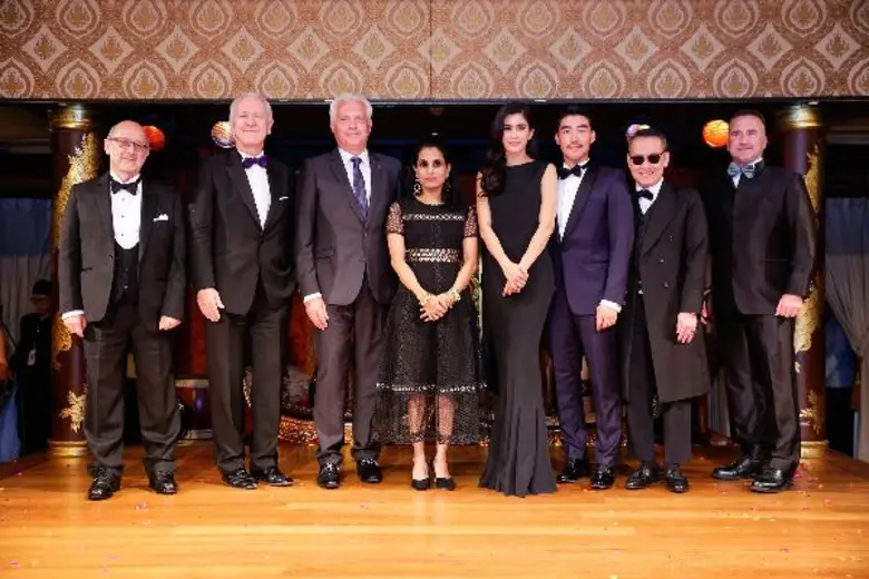 จากซ้าย: คุณคริสเตียน เรเดน เอกอัครราชทูต...