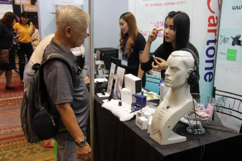 “ไคโรเฮลท์” เจาะกลุ่มผู้สูงอายุอาเชียน คาดดันรายได้ปี 60 โต 40% ด้าน “นีโอ” ชี้ตลาดผู้สูงอายุโต 1,000 ล้านต่อปี เชื่อ 5 ปี แตะ 3,000 ล้าน กระโดดจัดงานอินเตอร์แคร์ เอเชีย รับอานิสงส์