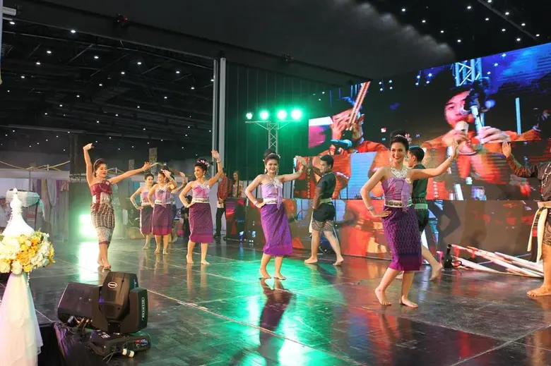 ที่สุดของการรวมสุดยอดผ้าไหมแห่งปี ในงาน "...