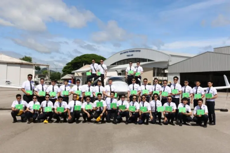 พลเรือตรี ปิยะ อาจมุงคุณ ผู้ว่าการสถาบันก...