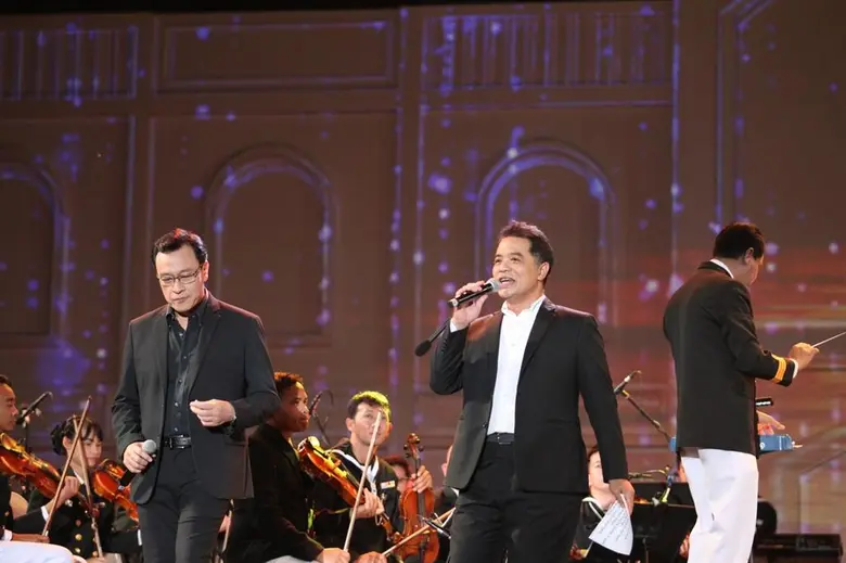 คอนเสิร์ต “เพชรสมุทรคีรี ตามรอยพระบาท ตามศาสตร์พระราชา” ร่วมสร้างความประทับใจกับบทเพลงเทิดพระเกียรติฯ ตลอดเดือนกรกฎาคม 2560 นี้