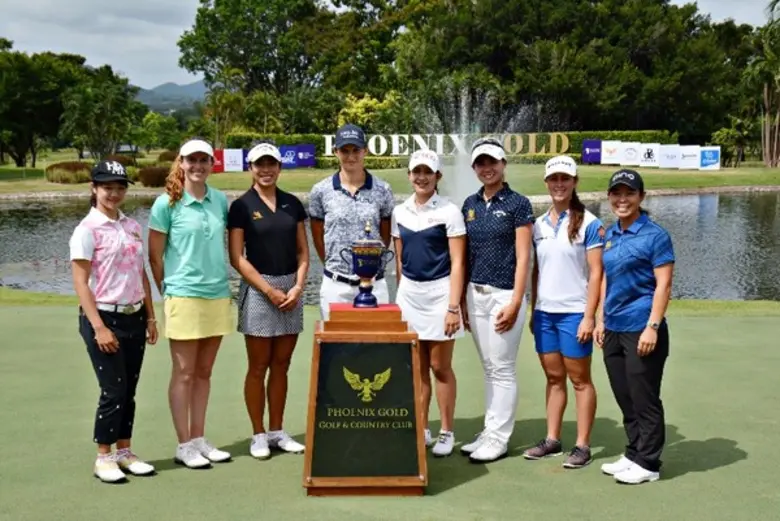 (จากซ้ายไปขวา) ชาลิสา ลิมป์ปิผลไพบูลย์, ฟ...