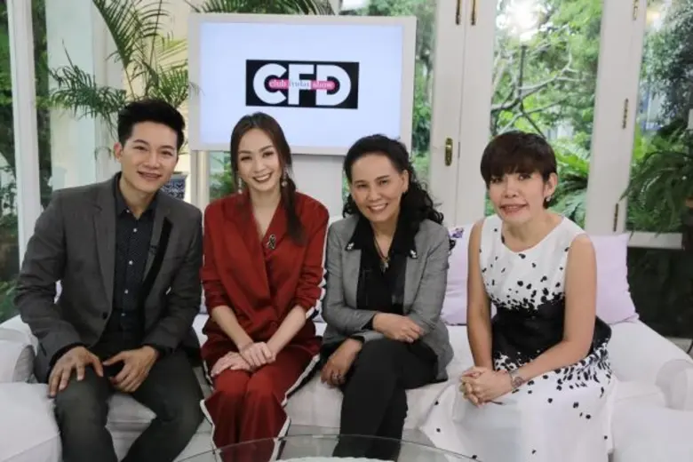 รายการ "คลับ ฟรายเดย์ โชว์ based on celeb...