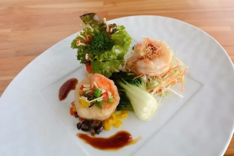 ห้องอาหาร เดอะ เมย์ฟลาวเวอร์ โรงแรมดุสิตธ...