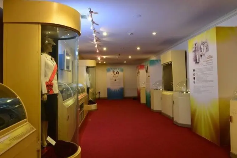 ขอเชิญชมนิทรรศการเทิดพระเกียรติพระบาทสมเด...