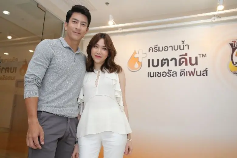 มาแบบยกแพ็คกันเลยทีเดียว เมื่อ ครีมอาบน้ำ...